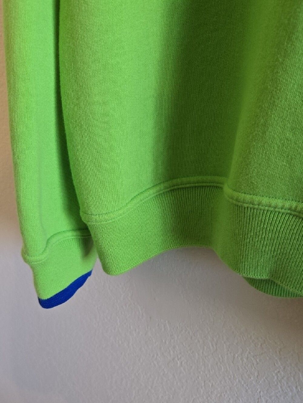 Sergio Tacchini Lime Green Sweatshirt with Blue Trim - XL - Picture 4 of 13